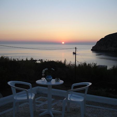 Flora'S Apartments Apollon  ภายนอก รูปภาพ