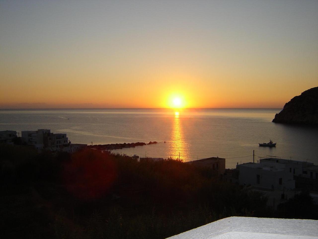 Flora'S Apartments Apollon  ภายนอก รูปภาพ