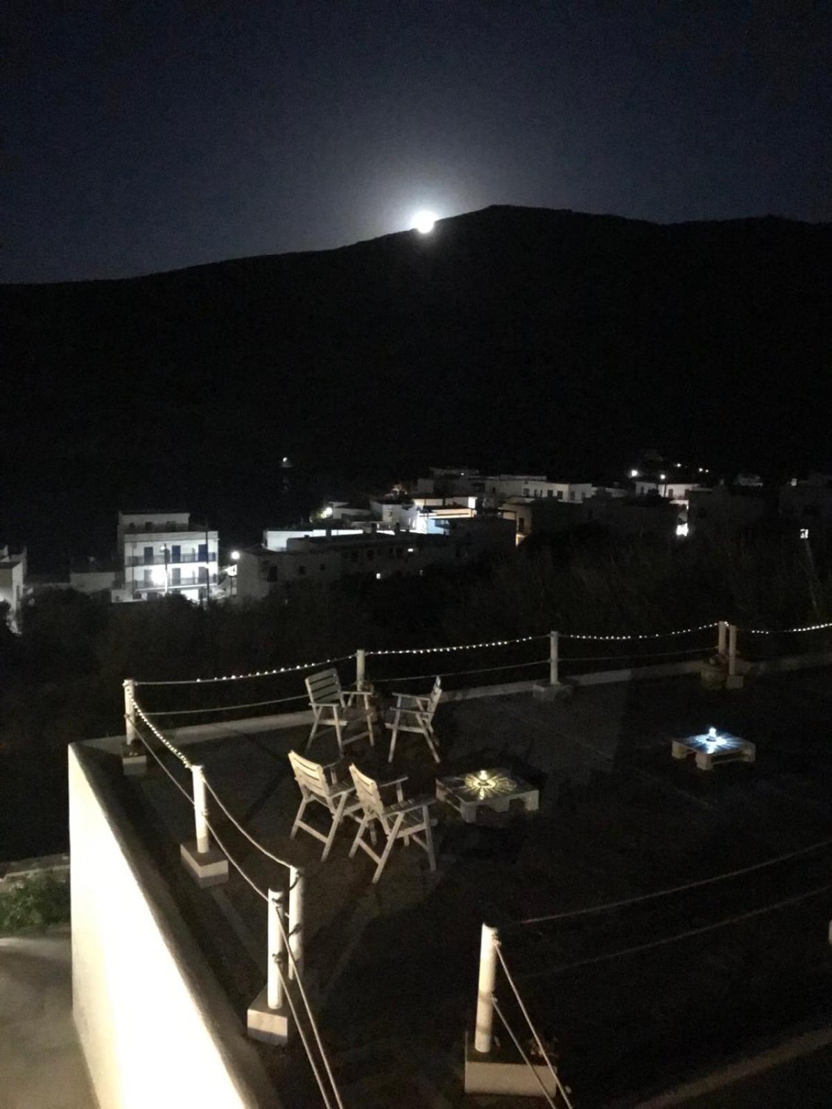 Flora'S Apartments Apollon  ภายนอก รูปภาพ
