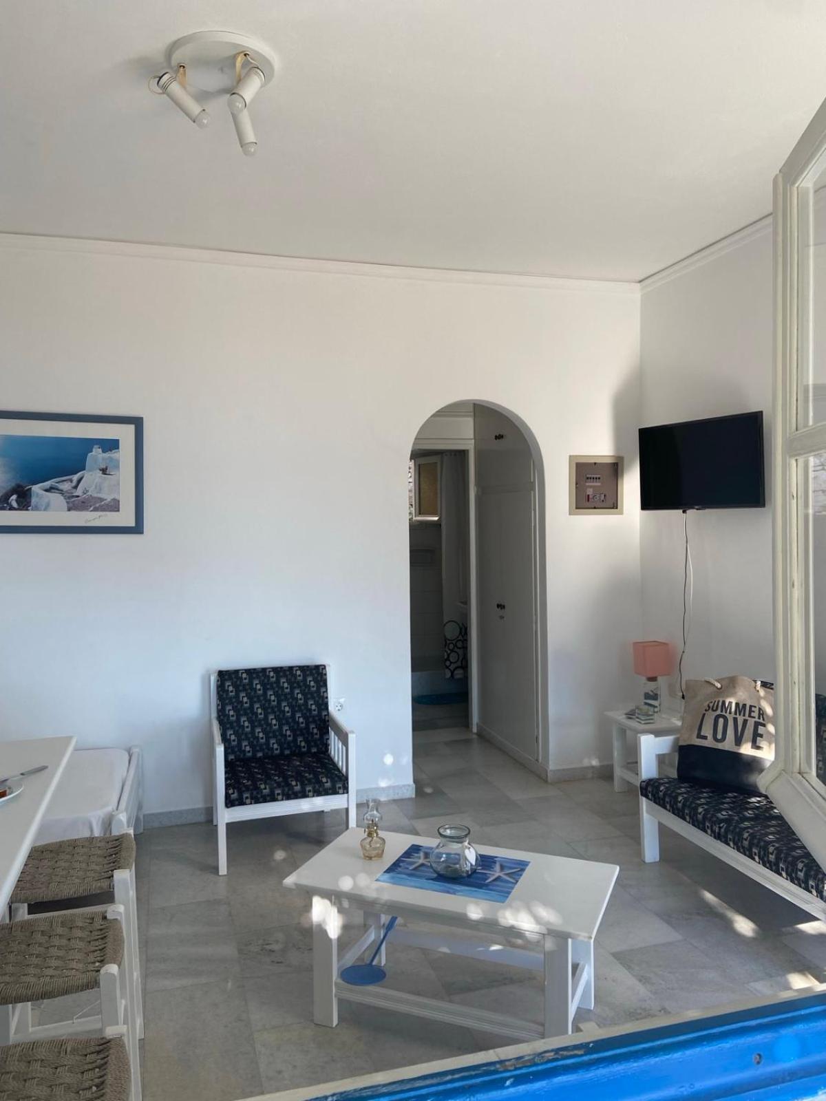 Flora'S Apartments Apollon  ภายนอก รูปภาพ